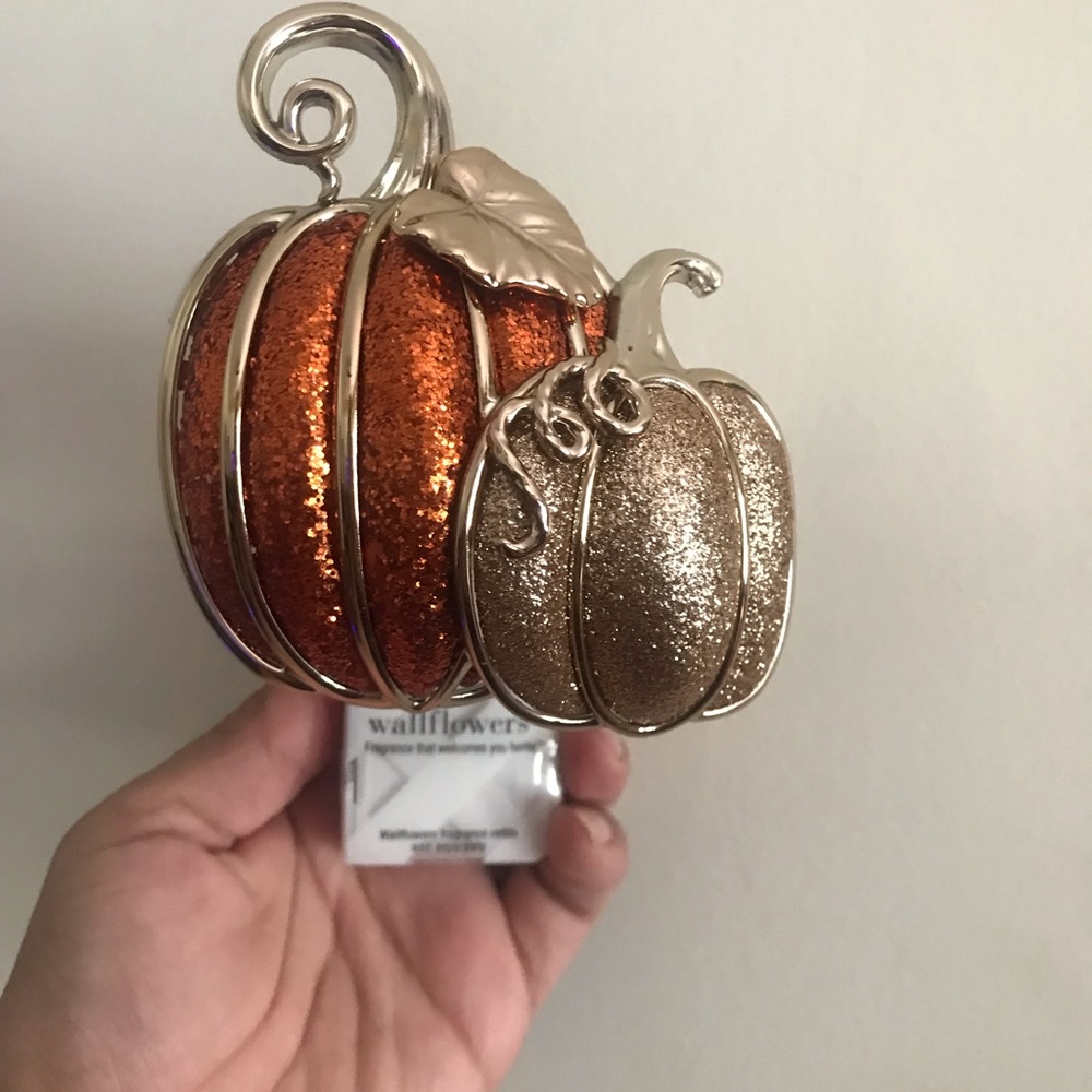 BBW glittery pumpkins wallflower